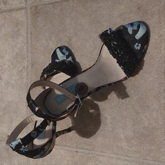 Blue by Betsy Johnson, Gina Embellished Evening Sandals Size 8 - Picture 3 of 8